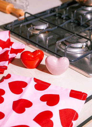 细节 –点击放大 - DOIY - Love Salt & Pepper Shakers