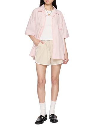 模特儿示范图 - 点击放大 - SUNDAYFRUITMARKET - Striped Boxy Shirt