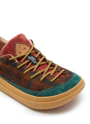 细节 - 点击放大 - FLOWER MOUNTAIN - 女款 FAMI UNI 系带运动鞋