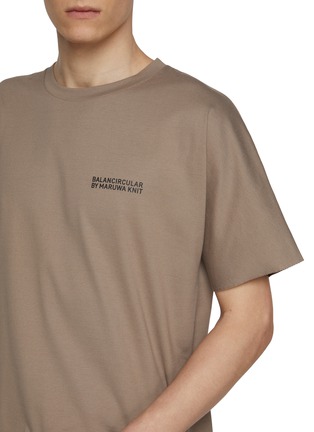  - J∞QUALITY  - Balancircular T-Shirt