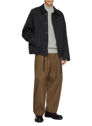 模特儿示范图 - 点击放大 - J∞QUALITY  - Mock Neck Cotton Waffle Knit Sweatshirt
