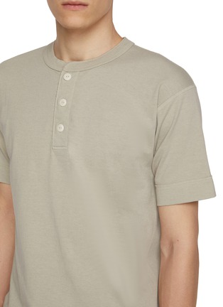  - J∞QUALITY  - Henry Neck Cotton T-Shirt