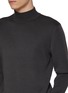  - J∞QUALITY  - Turtleneck Cashmere Silk Knit Sweater