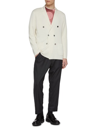 模特儿示范图 - 点击放大 - J∞QUALITY  - Double Breasted Cashmere Silk Knit Blazer