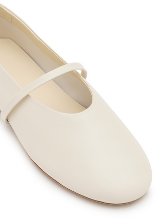 细节 - 点击放大 - EQUIL - Vienna Leather Mary Jane Flats