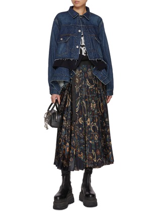 模特儿示范图 - 点击放大 - SACAI - 多层拼接牛仔夹克