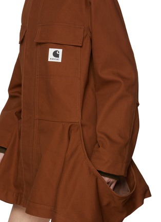  - SACAI - X CARHARTT WIP 拼接长款夹克
