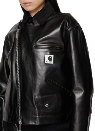  - SACAI - X CARHARTT WIP 斜拉链皮夹克