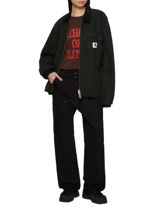 模特儿示范图 - 点击放大 - SACAI - X CARHARTT WIP 直筒长裤