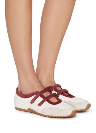 模特儿示范图 - 点击放大 - PEDDER RED - Sheila Leather Suede Women's Sneakers