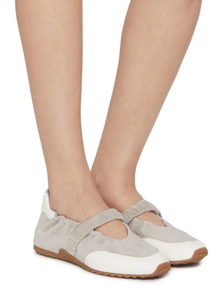 模特儿示范图 - 点击放大 - PEDDER RED - 女款 SAMMY 拼接运动鞋