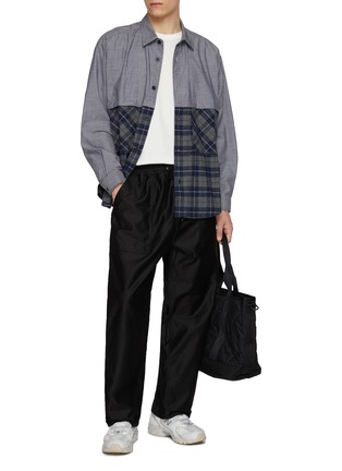模特儿示范图 - 点击放大 - COMME DES GARÇONS HOMME - Half Check Half Stripe Cotton Shirt