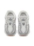 模特儿示范图 - 点击放大 - NEW BALANCE - 9060 Low Top Toddlers' Sneakers