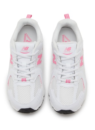 模特儿示范图 - 点击放大 - NEW BALANCE - 530 Low Top Kids' Sneakers