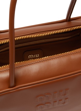 细节 - 点击放大 - MIU MIU - 中号 BEAU 皮革手提包