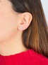 细节 - 点击放大 - BEA BONGIASCA - Mini Loop 9K Gold Diamond Enamel Single Earring