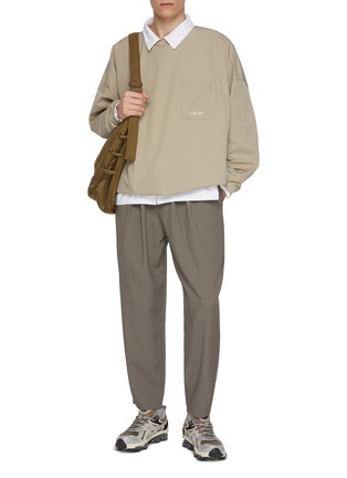 模特儿示范图 - 点击放大 - F/CE. - Belted Balloon Pleated Pants