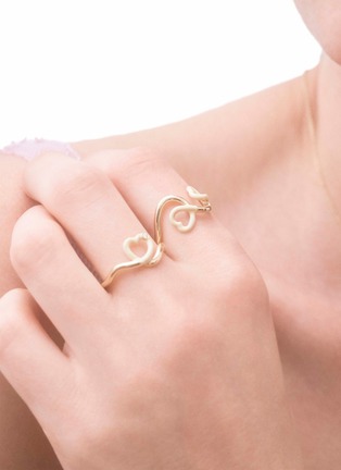 细节 - 点击放大 - BEA BONGIASCA - Double Heart 9K Gold Enamel Ring — EU 54