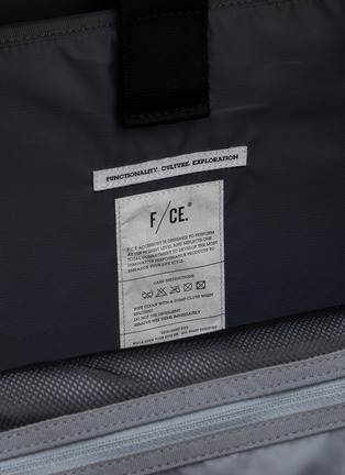 细节 - 点击放大 - FCE BAGS - Konbu® Nylon Day Pack