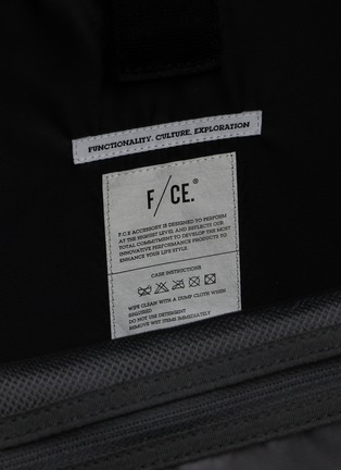 细节 - 点击放大 - FCE BAGS - Konbu® Nylon Day Pack