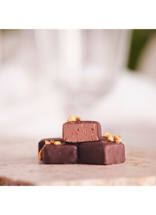 细节 –点击放大 - MERCATO GOURMET BY GIANDO - Lavoratti 12-Piece Mini Pack Chocolate Covered Hazelnut Truffles 90g