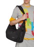 模特儿示范图 - 点击放大 - COMME DES GARÇONS HOMME - X BRIEFING Crossbody Bag