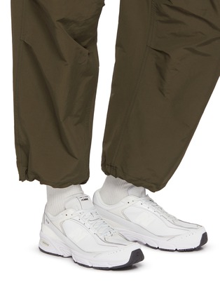 模特儿示范图 - 点击放大 - COMME DES GARÇONS HOMME - X New Balance 509 Men's Sneakers
