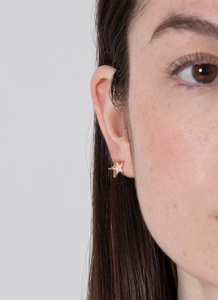 细节 - 点击放大 - BIJOU DE M - Reversible Star 18K Gold Diamond Resin Single Earring — Right