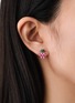 细节 - 点击放大 - BIJOU DE M - Strawberry 18K Rose Gold Diamond Ruby Garnet Single Earring