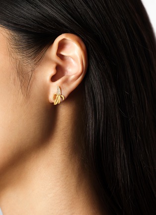 细节 - 点击放大 - BIJOU DE M - Banana 18K Gold Diamond Single Earring