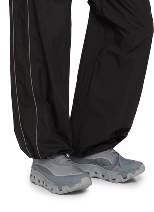模特儿示范图 - 点击放大 - ON - X POST ARCHIVE FACTION Cloudmonster Hyper PAF Men's Sneakers