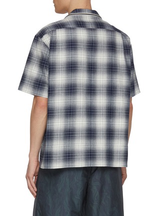背面 - 点击放大 - TOGA VIRILIS - Ombré Chequered Tassel Trim Cotton Shirt