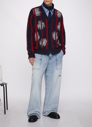 模特儿示范图 - 点击放大 - TOGA VIRILIS - Stripe Jacquard Floral Wool Blend Cardigan