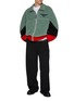 模特儿示范图 - 点击放大 - TOGA VIRILIS - Furry Contrast Panelled Wool Jacket