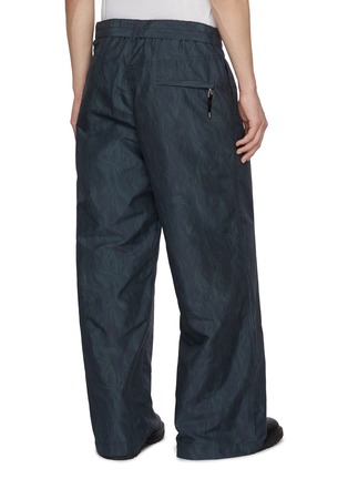 背面 - 点击放大 - TOGA VIRILIS - Buckle Belt Straight Leg Pants
