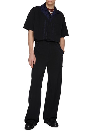 模特儿示范图 - 点击放大 - TOGA VIRILIS - Western Framed Collar Twill Shirt