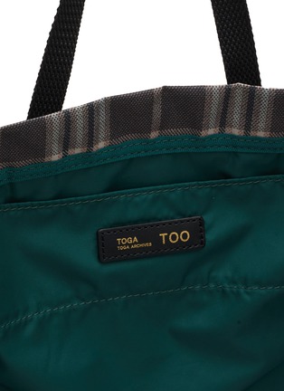 细节 - 点击放大 - TOGA VIRILIS - Printed Checkered Tote Bag