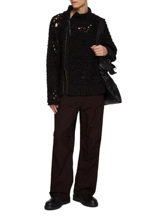 模特儿示范图 - 点击放大 - THE VIRIDI-ANNE - Distressed Asymmetrical Zipped Mélange Knit Sweater