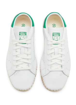 模特儿示范图 - 点击放大 - ADIDAS - X CLOT BY EDISON CHEN 中性款 STAN SMITH 系带运动鞋