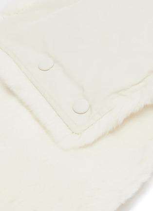 细节 - 点击放大 - YVES SALOMON - Echarpe Feather Technical Fabric Scarf