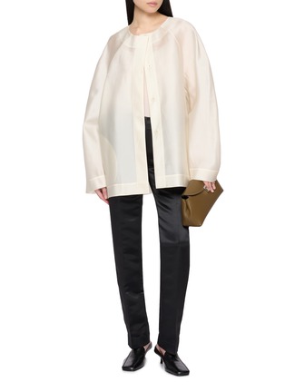 模特儿示范图 - 点击放大 - GIA STUDIOS - LILOU 褶裥长裤