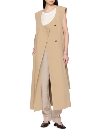 模特儿示范图 - 点击放大 - GIA STUDIOS - TILDA 系带无袖外套