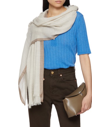 模特儿示范图 - 点击放大 - LANE’S - Contrast Edge Wool Silk Shawl