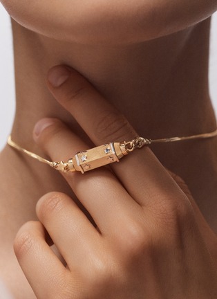 细节 - 点击放大 - MARIE LICHTENBERG - Star Baby Locket 18K Gold Necklace