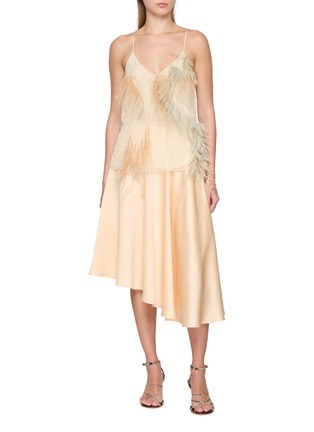 模特儿示范图 - 点击放大 - SHARON WAUCHOB - 羽毛饰吊带上衣