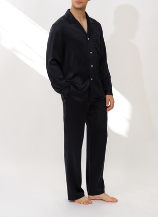 细节 –点击放大 - SILKY MIRACLE - Miracle Men's Silk Pyjama Set — Black/Size M