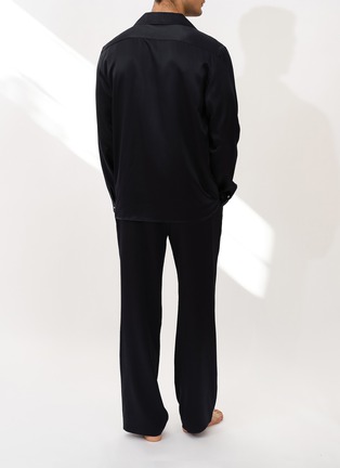 细节 –点击放大 - SILKY MIRACLE - Miracle Men's Silk Pyjama Set — Black/Size M