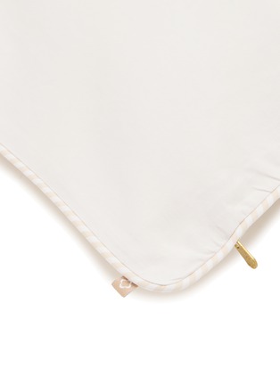 细节 –点击放大 - CELSO DE LEMOS - Trianon Cushion Cover — 770 Linen Embroidery On White