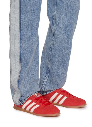 模特儿示范图 - 点击放大 - ADIDAS - Gazelle Lo Pro Men's Sneakers