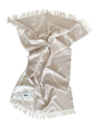 细节 –点击放大 - MAISON DEUX - x Smiley Blanket — Neutral